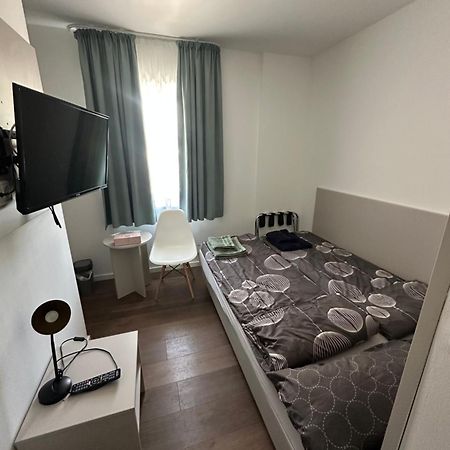 Moebiliertes Apartment Hamburg Exterior photo