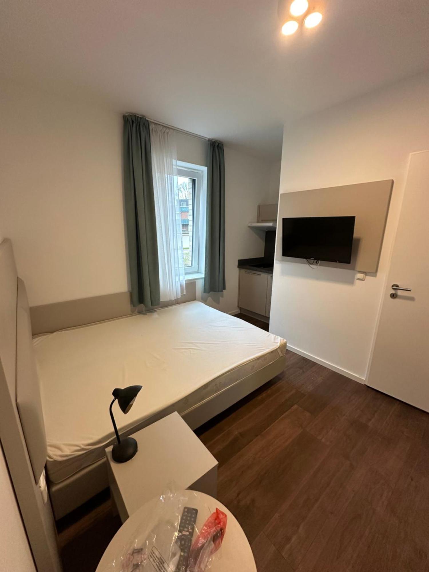 Moebiliertes Apartment Hamburg Exterior photo