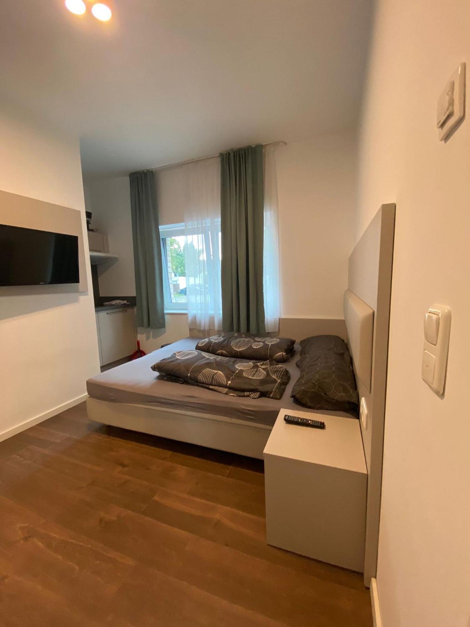 Moebiliertes Apartment Hamburg Exterior photo